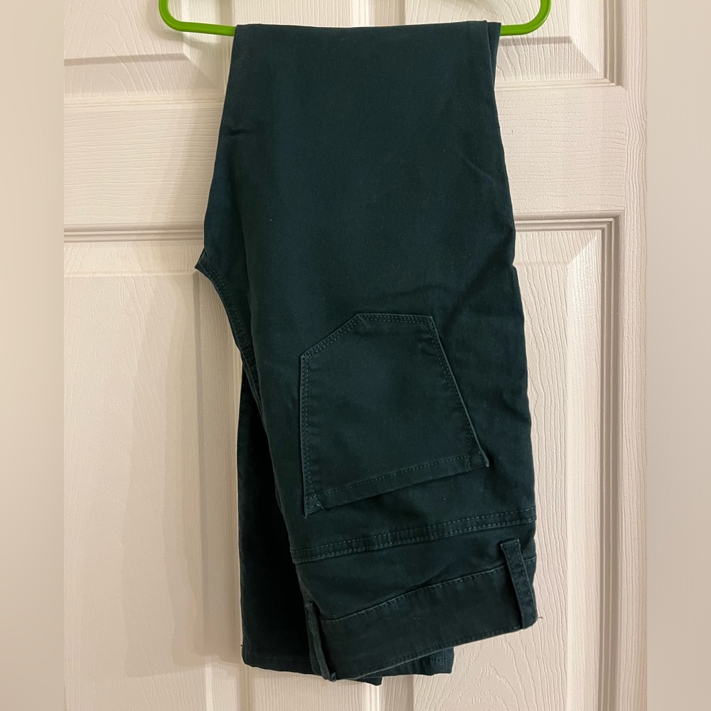 Harlow Green Women’s Pants